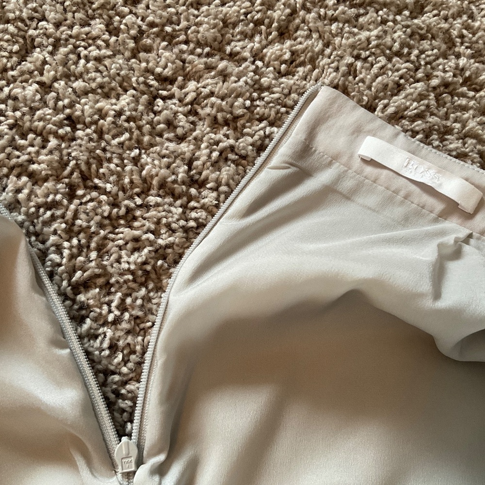 Hugo Boss Skirt - Picture 3 of 6